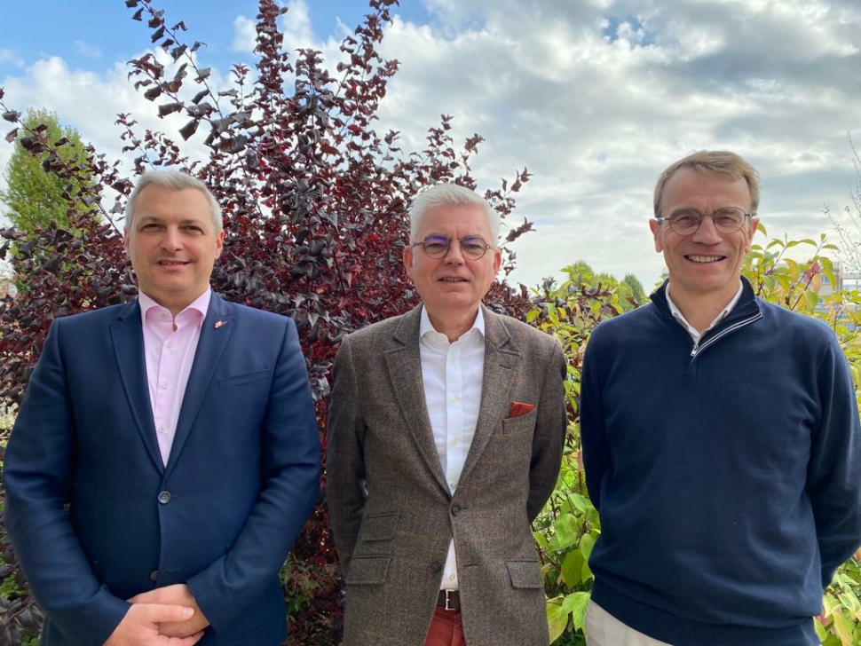 Bureau de l'association Beauvais Rev'Agro
Aymeric Bourleau - Thierry Lhotte - Philippe Choquet